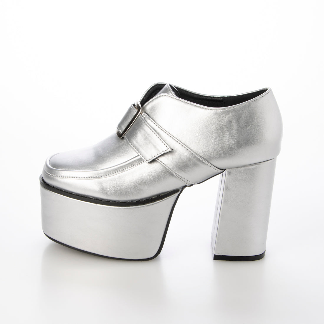 LoveHunter heel shoes with buckle embellishment at the center/1570