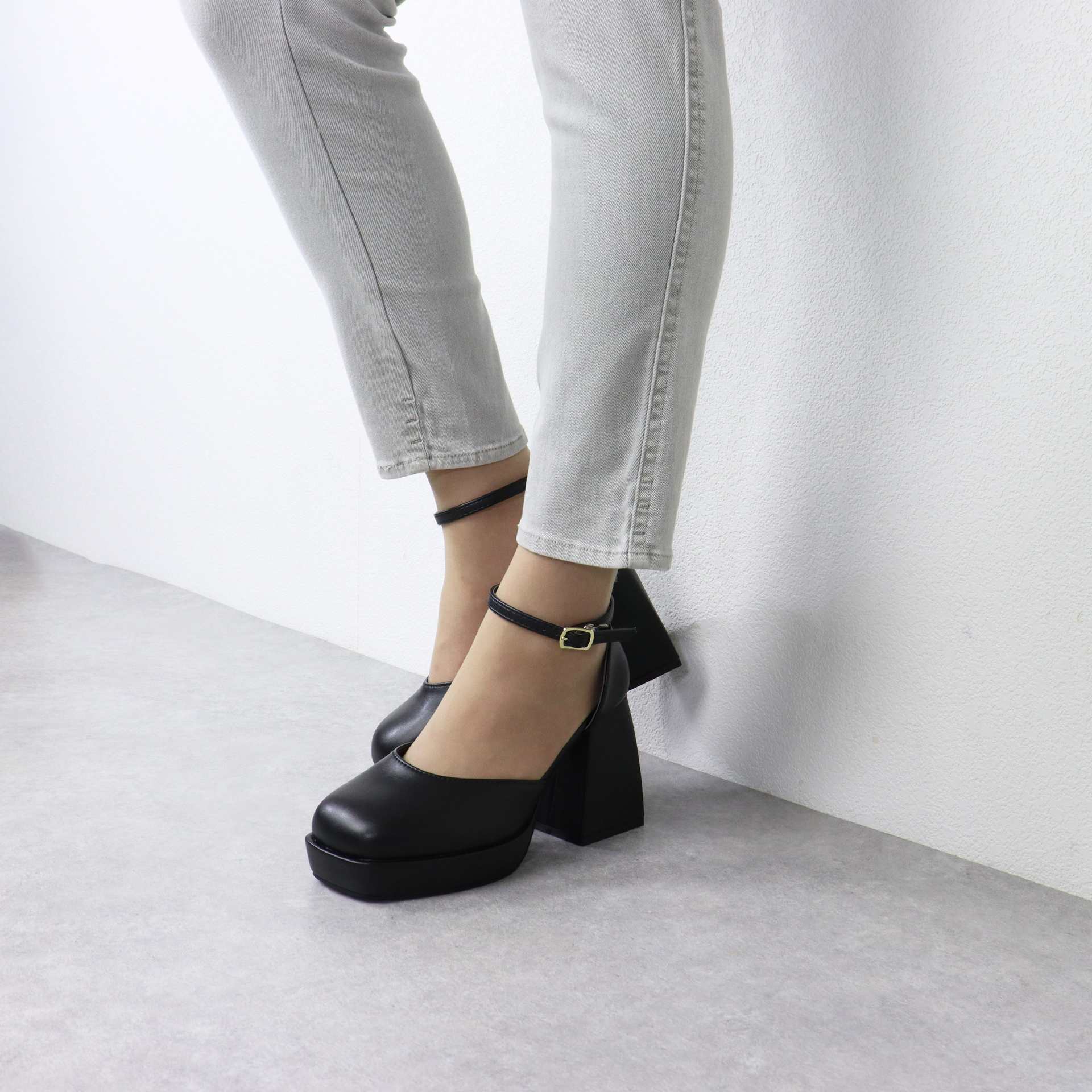 9.5cmヒール セパレート厚底パンプス / 1580