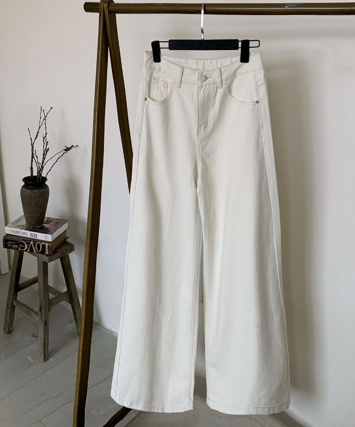 ロワ LOWO 【綿100％使用】【撥水】【防汚】ワイドシルエットホワイトデニムパンツ （ホワイト） ホワイト