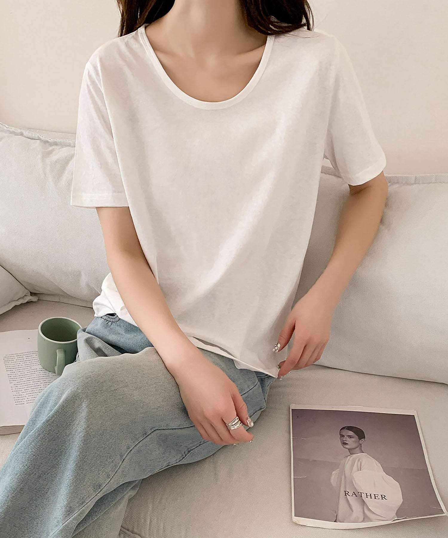 ロワ LOWO ゆったりUネックシンプルTシャツ カットソー （ホワイト） ホワイト
