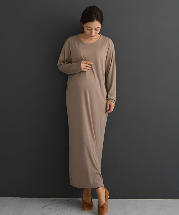 チョコア CHOCOA やわらかロングワンピース【マタニティ服】柔らか 美ライン 人気 マタニティワンピース ビッグシルエット ロングワンピ 妊婦 産前産後  秋冬 （ベージュ(beige)） ベージュ(beige)