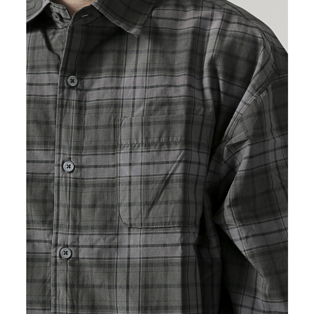 拉格風格 LUXSTYLE 總圖案常規領長袖襯衫/常規領 胸口袋 條紋 格子 總圖案 平紋布料