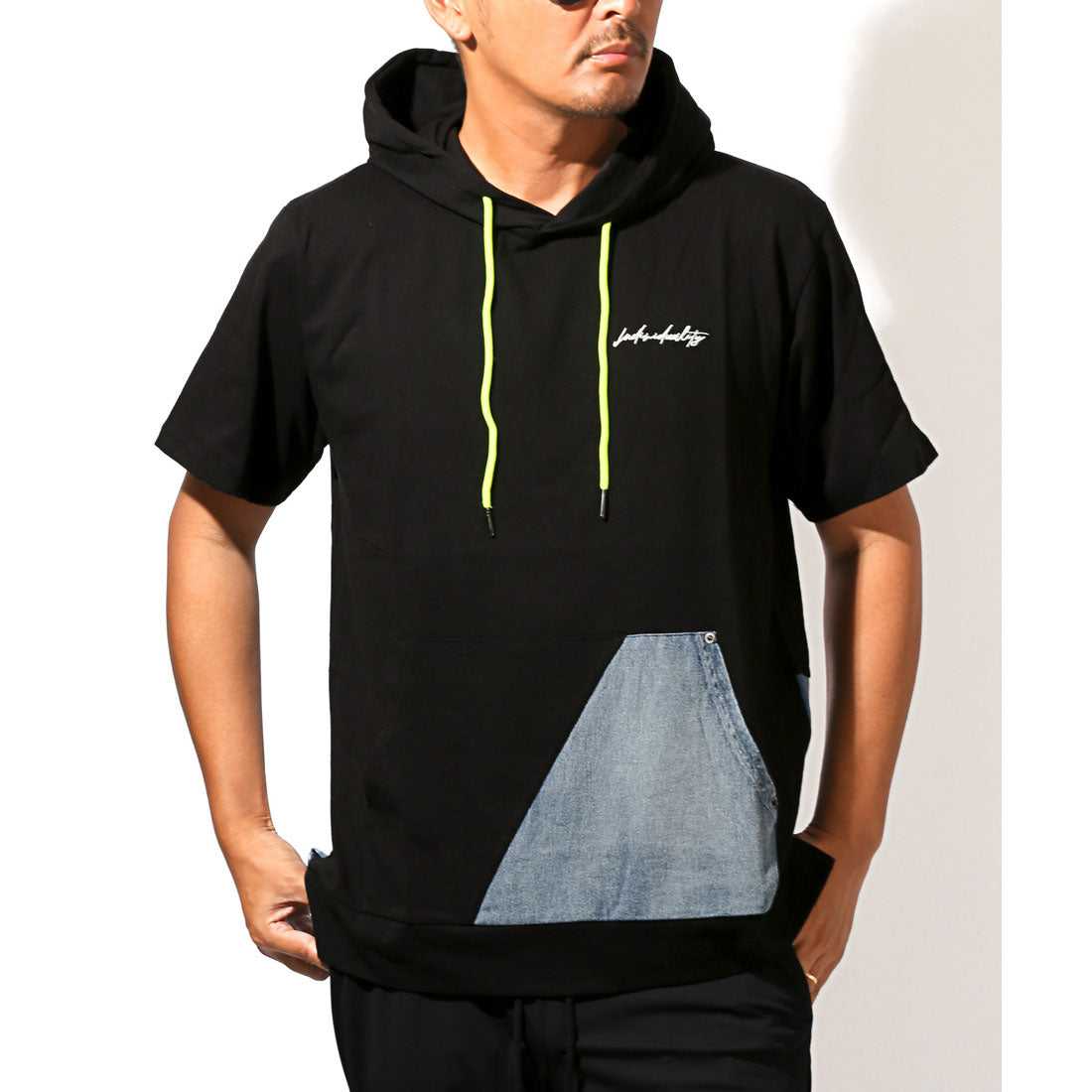 ラグスタイル LUXSTYLE フード付きデニム切替ポケット半袖Tシャツ/フーディ フード付き 蛍光色 ネオンカラー 差し色 刺繍 ロゴ デニム 切替 （ブラック） ブラック