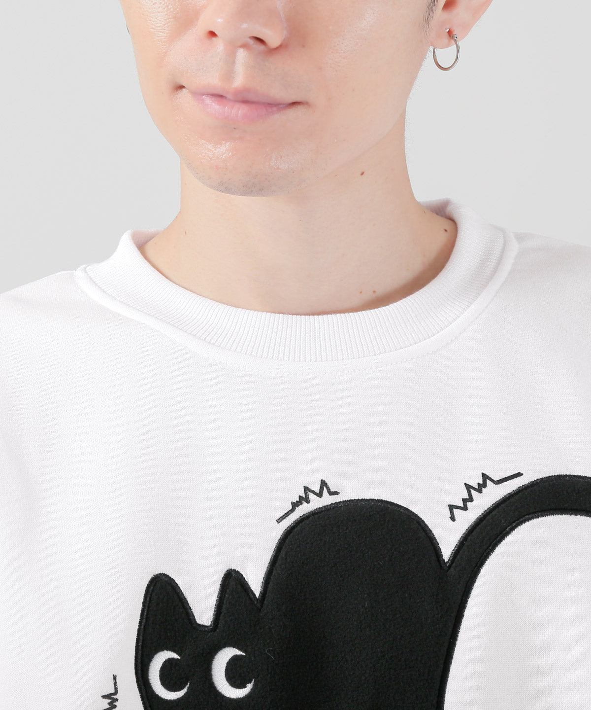 ラグスタイル LUXSTYLE 黒猫アップリケ裏起毛スウェット/暖か 裏起毛 オーバーサイズ ゆったり ネコ 猫 アップリケ ロゴ プリント キャラクター 防寒 丸首 （グレー） グレー