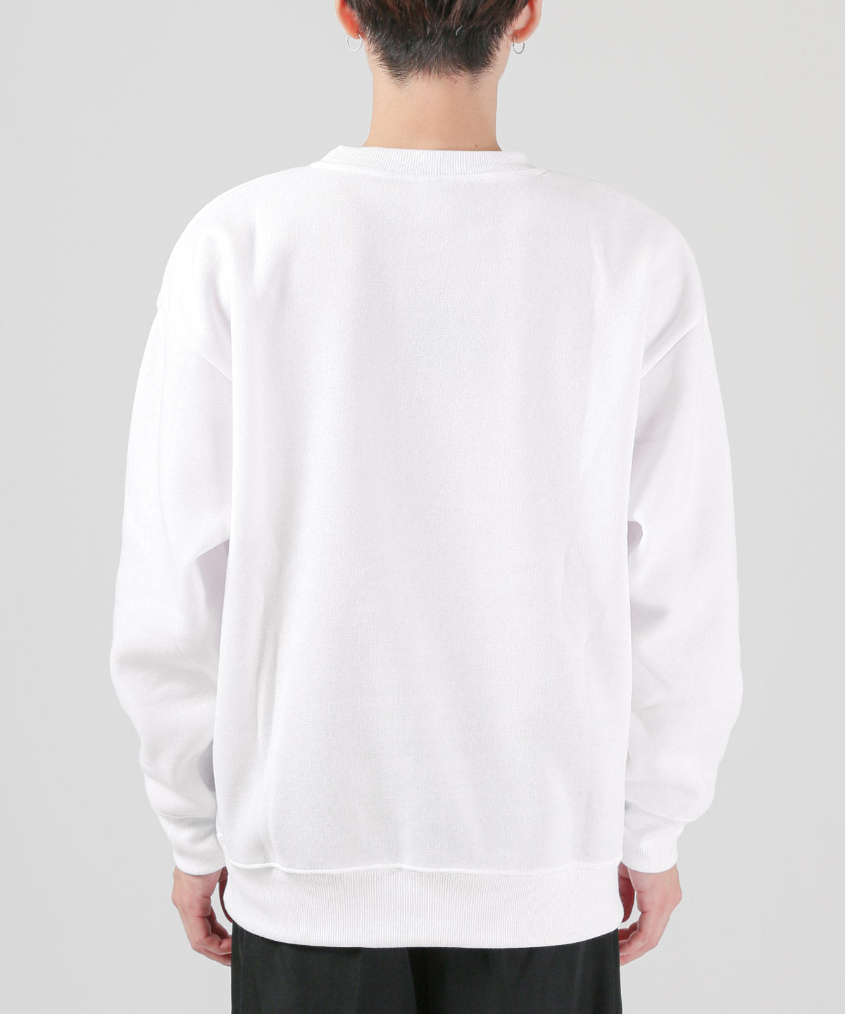 ラグスタイル LUXSTYLE 黒猫アップリケ裏起毛スウェット/暖か 裏起毛 オーバーサイズ ゆったり ネコ 猫 アップリケ ロゴ プリント キャラクター 防寒 丸首 （グレー） グレー