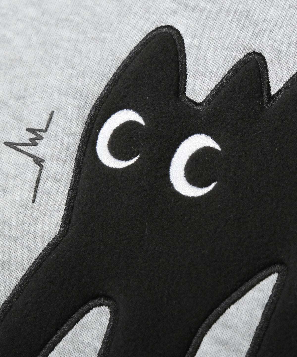 ラグスタイル LUXSTYLE 黒猫アップリケ裏起毛スウェット/暖か 裏起毛 オーバーサイズ ゆったり ネコ 猫 アップリケ ロゴ プリント キャラクター 防寒 丸首 （グレー） グレー