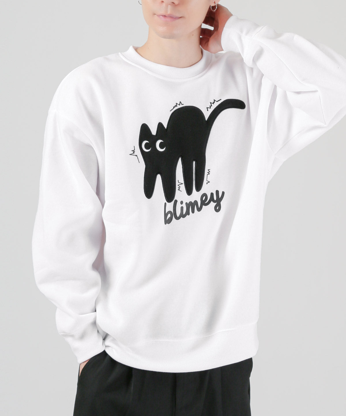 ラグスタイル LUXSTYLE 黒猫アップリケ裏起毛スウェット/暖か 裏起毛 オーバーサイズ ゆったり ネコ 猫 アップリケ ロゴ プリント キャラクター 防寒 丸首 （ホワイト） ホワイト
