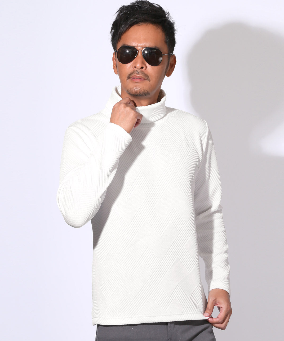 ラグスタイル LUXSTYLE 幾何学キルトタートルネックロンT/トップス 幾何学 模様 総柄 無地 キルト キルティング シンプル きれいめ （ホワイト） ホワイト