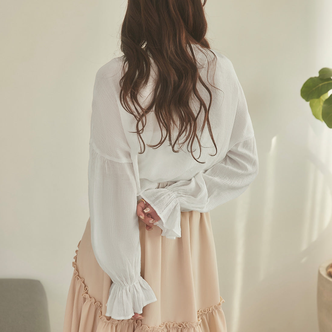 メイル Meiru Meiru キャンディースリーブシアーブラウス