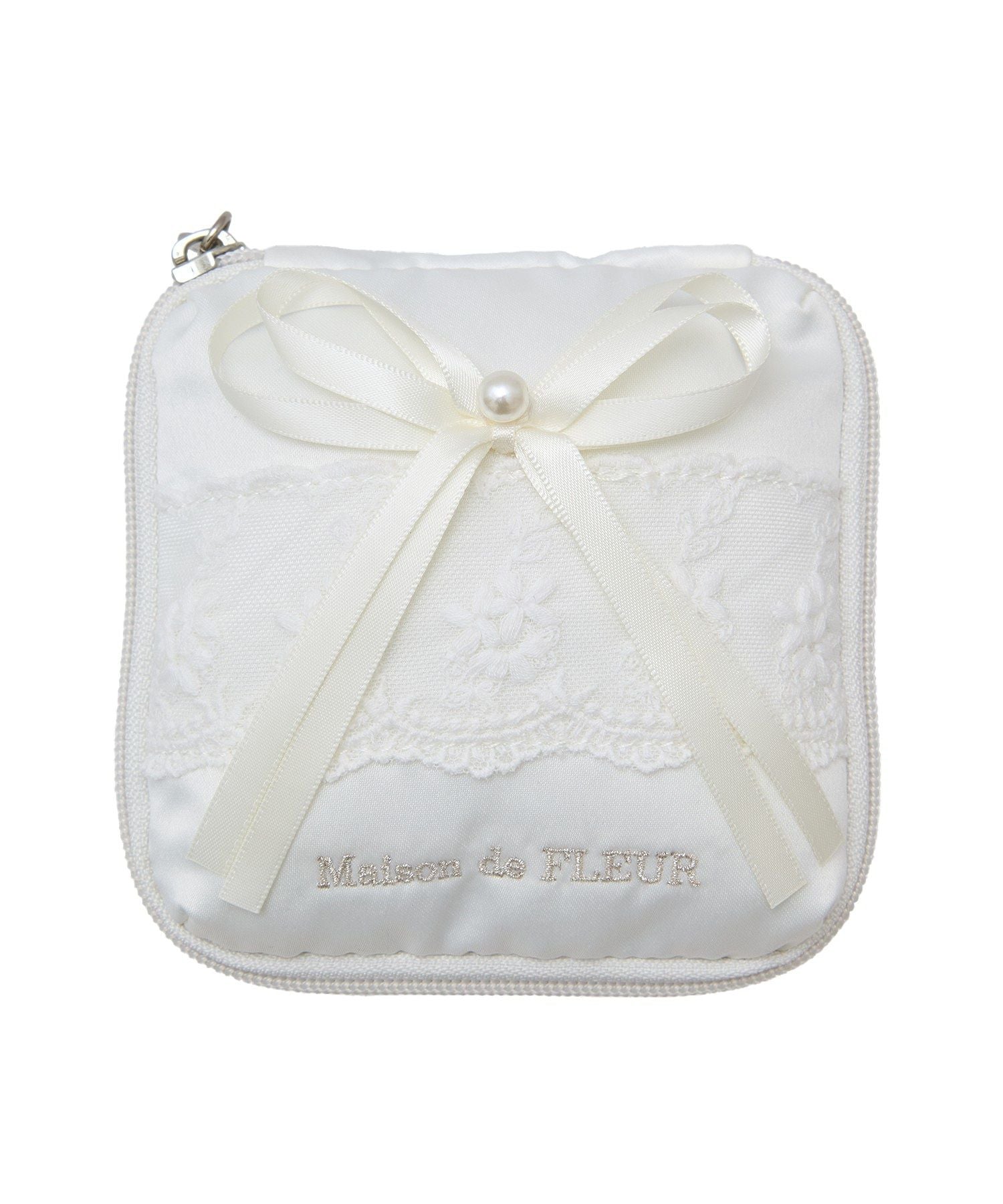 メゾン ド フルール Maison de FLEUR レースフリルポーチ （ホワイト） ホワイト