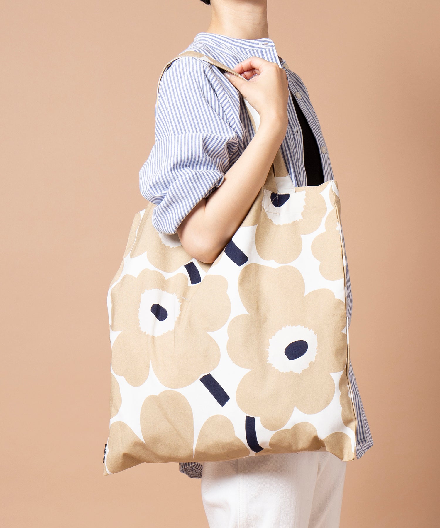 マリメッコ marimekko ファブリックバッグ / Pieni Unikko トートバッグ 布 鞄 ウニッコ サブバッグ 67572 69915 ギフト （ベージュ） ベージュ