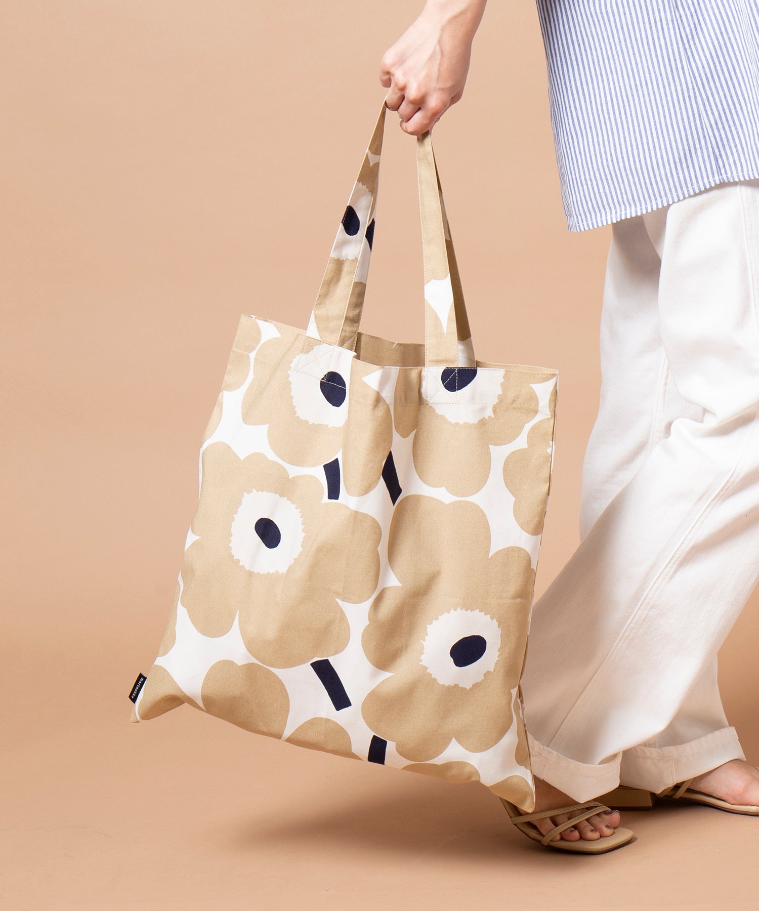 マリメッコ marimekko ファブリックバッグ / Pieni Unikko トートバッグ 布 鞄 ウニッコ サブバッグ 67572 69915 ギフト （ベージュ） ベージュ