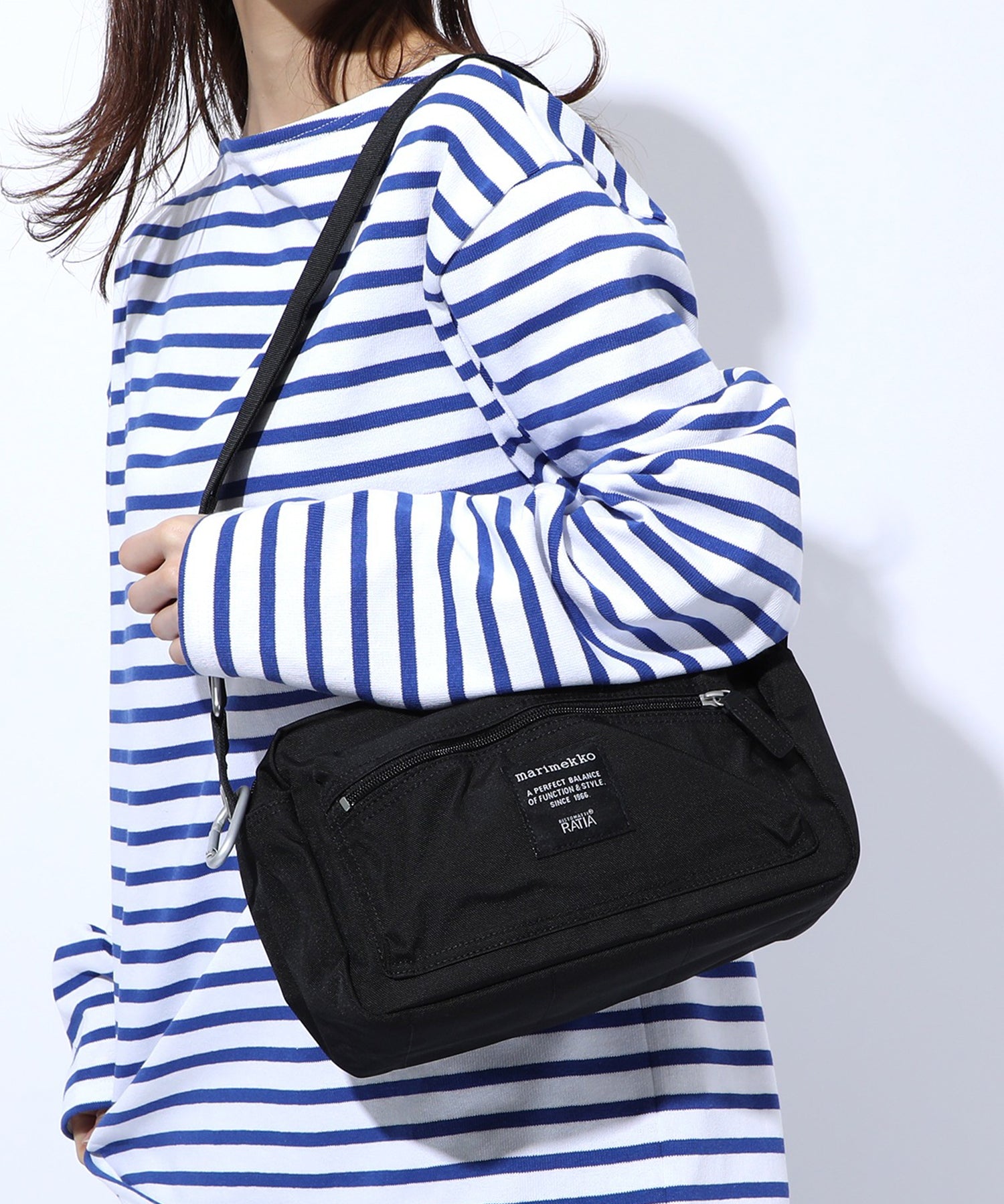 マリメッコ marimekko 【即納】頼れる収納力◎【marimekko / マリメッコ】MY THINGS マイシングス / ショルダー バッグ サブバッグ 047241 （ブラック） ブラック