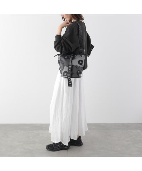 マリメッコ marimekko marimekko ショルダーバッグ Carry All Unikko 094634 （990/ブラック他） 990/ブラック他