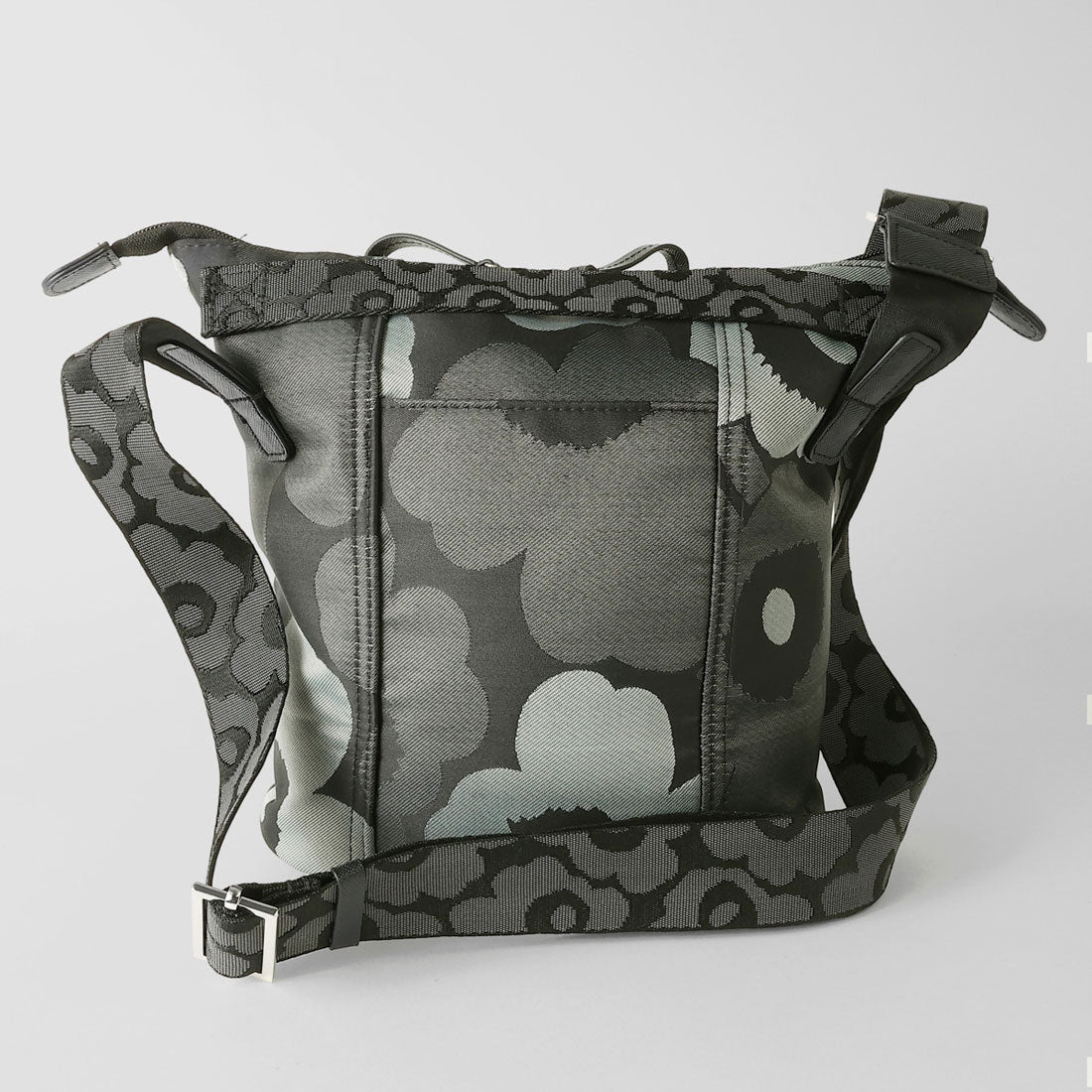 マリメッコ marimekko ショルダーバッグ ウニッコ CARRY ALL 094634 990 （グレー/ダークグレー/ブラック） グレー/ダークグレー/ブラック