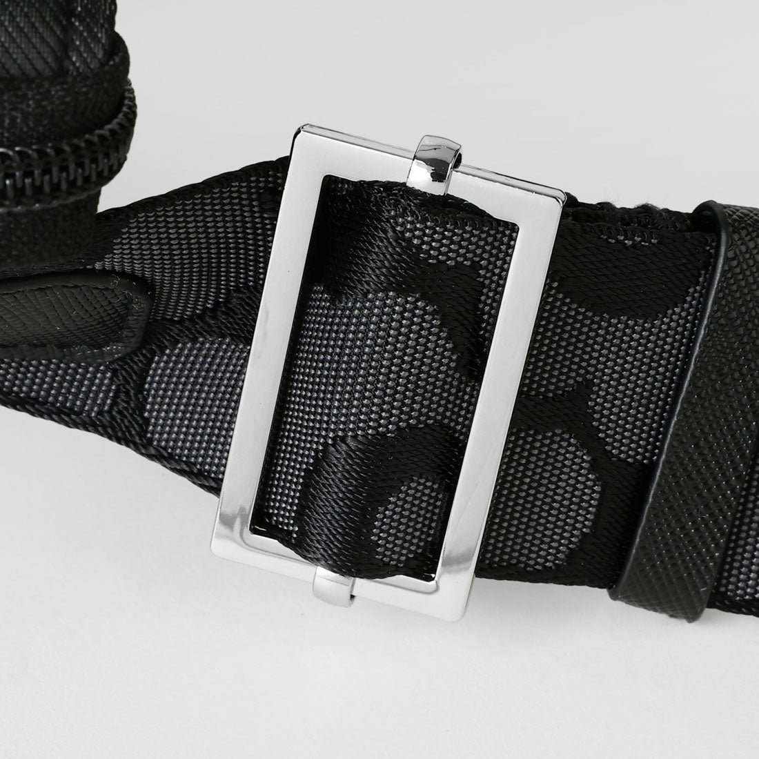 マリメッコ marimekko ショルダーバッグ ウニッコ ALL DAY BUCKET 094636 990 （グレー/ダークグレー/ブラック） グレー/ダークグレー/ブラック