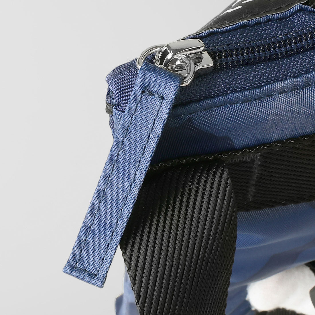 マリメッコ marimekko ショルダーバッグ ウニッコ NEAT PHONE POCKET 094378 828 （ダークブルー/ブルー） ダークブルー/ブルー