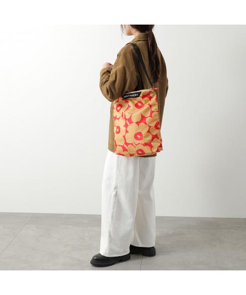マリメッコ marimekko marimekko ショルダーバッグ Neat Crossbody Unikko M 094742 （830/レッド他） 830/レッド他