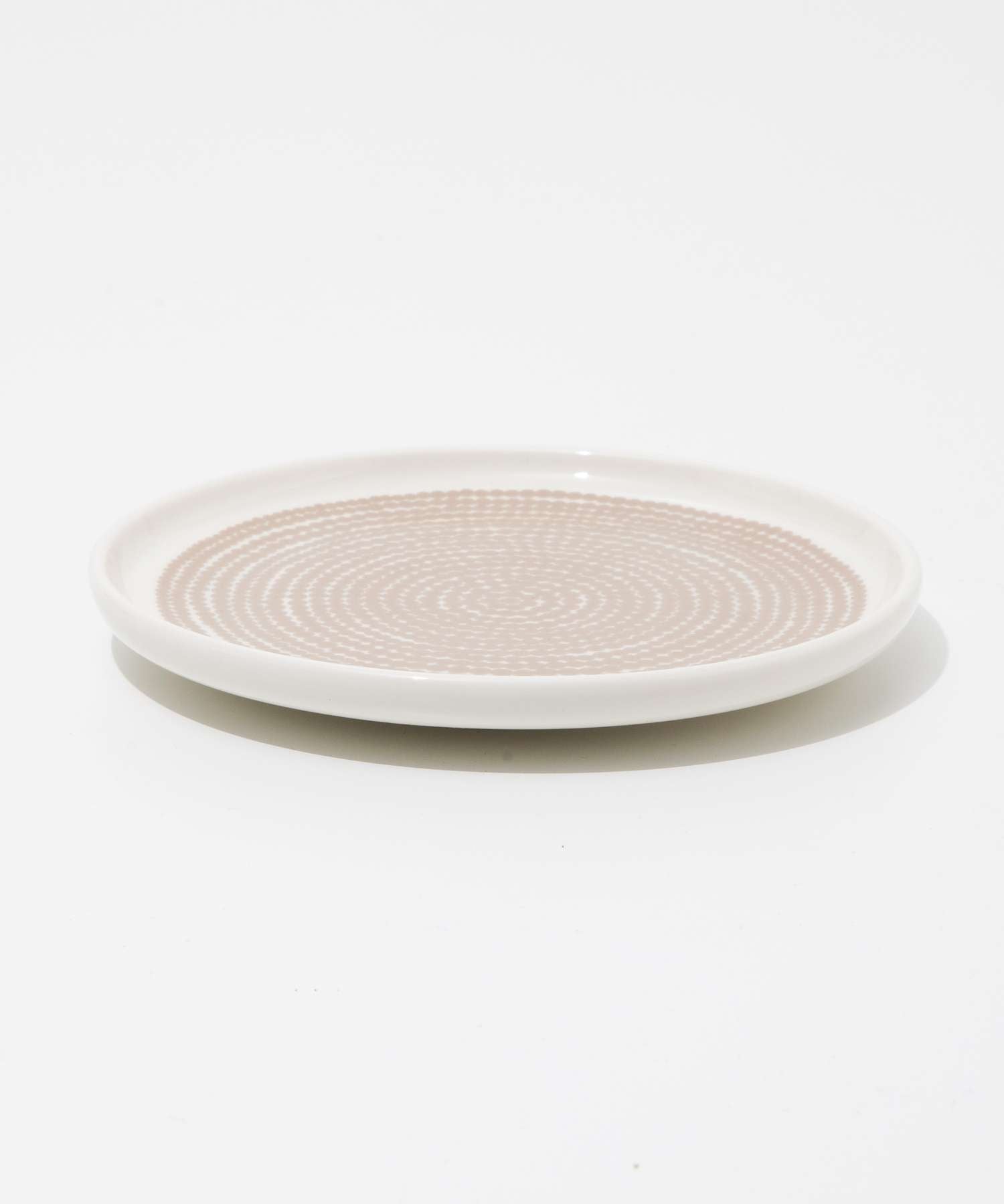 マリメッコ marimekko 072638 お皿 オイバ シイルトラプータルハ プレート トレイ 食器 Oiva Siirtolapuutarha plate diam 【返品不可商品】 （ホワイト×ベージュ） ホワイト×ベージュ