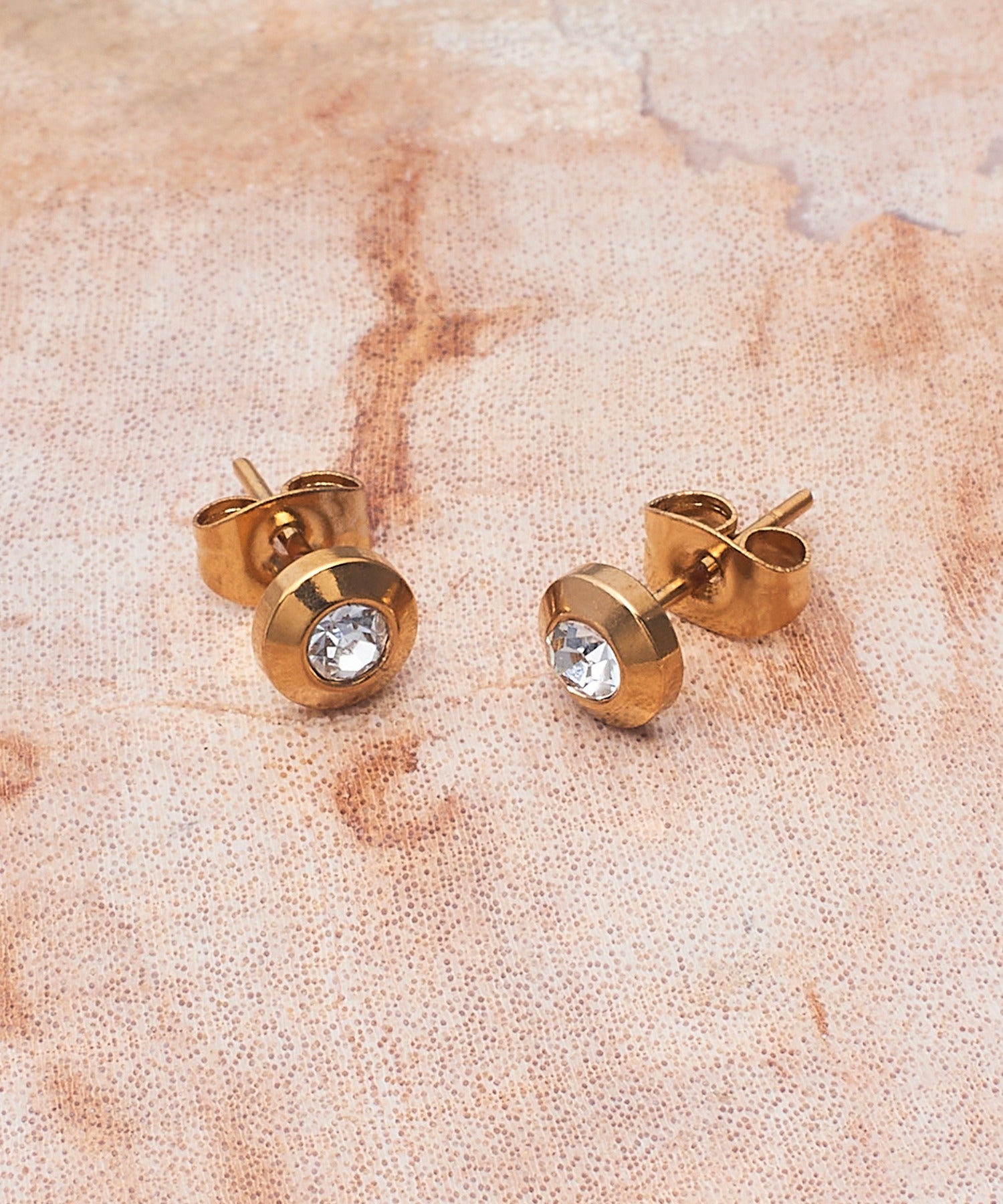 メリージェム Merry Gem モチーフジルコニアピアス KNF127 （ゴールド系その他） ゴールド系その他