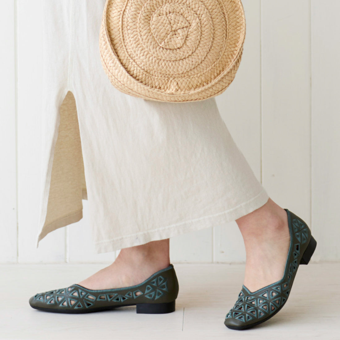 マーレマーレ maRe maRe さんかく刺しゅうフラットシューズSE261606 （OAK） OAK