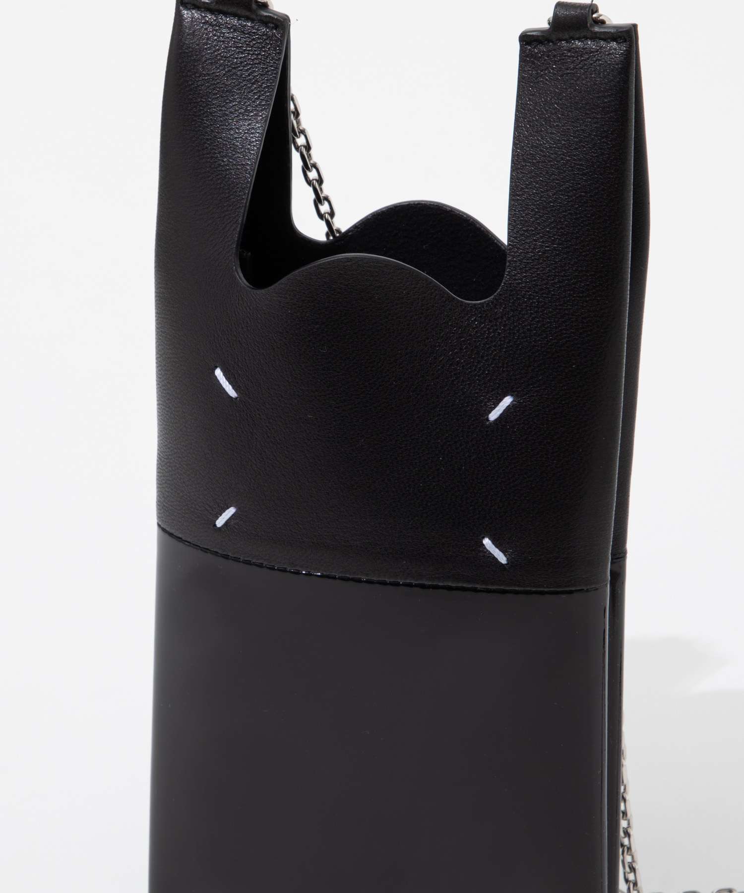 メゾン マルジェラ MAISON MARGIELA メゾン マルジェラ MAISON MARGIELA SA1VL0033 P5135 ショルダーバッグ PHONE NECK POUCH WITH CHAIN メンズ レディース バッグ （ブラック） ブラック