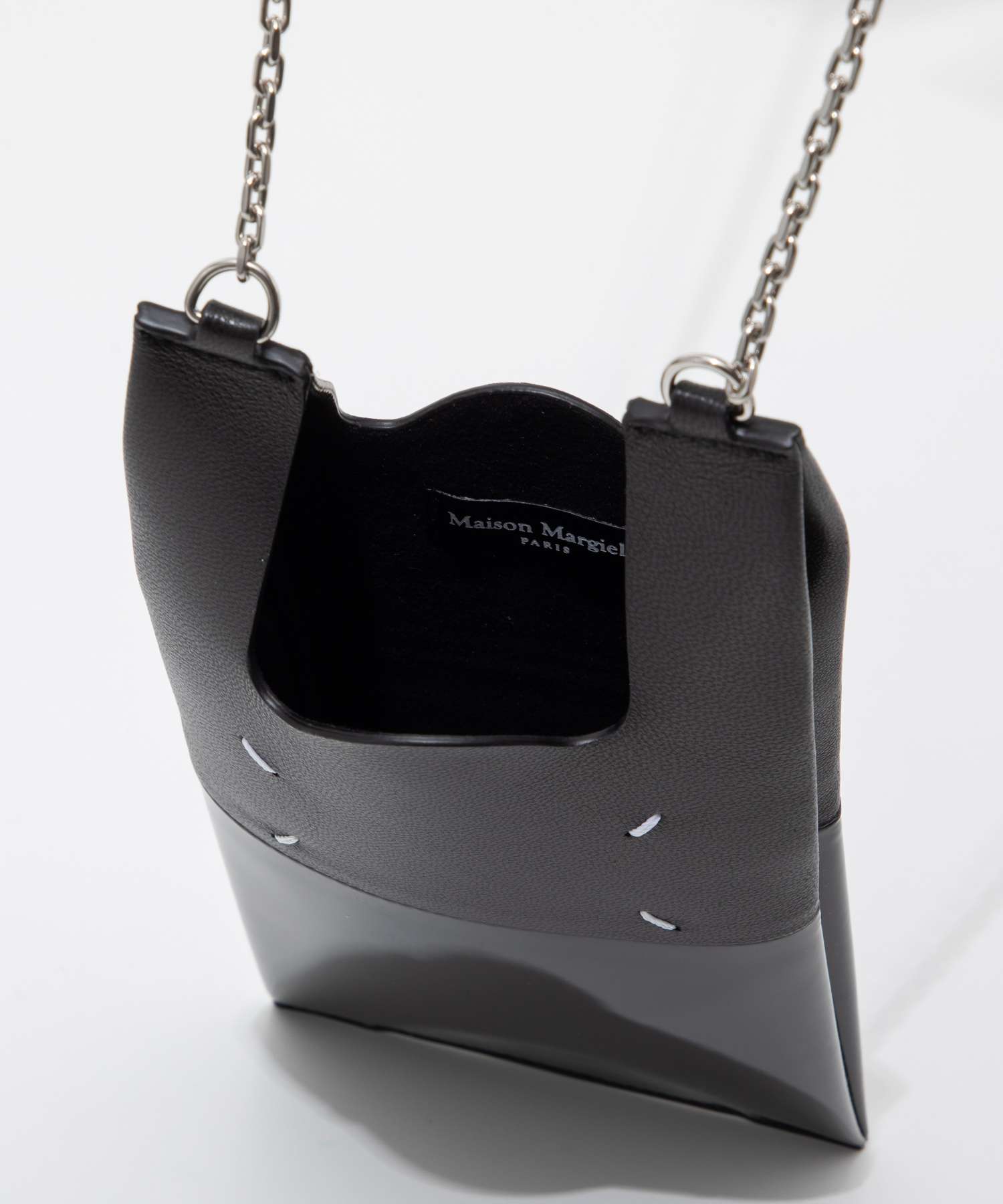 メゾン マルジェラ MAISON MARGIELA メゾン マルジェラ MAISON MARGIELA SA1VL0033 P5135 ショルダーバッグ PHONE NECK POUCH WITH CHAIN メンズ レディース バッグ （ブラック） ブラック