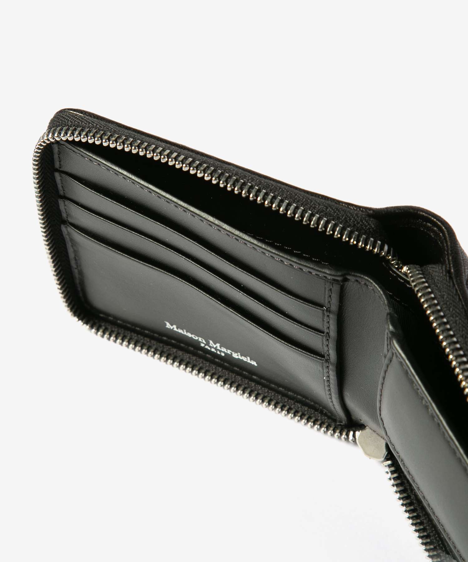 メゾン マルジェラ MAISON MARGIELA メゾン マルジェラ MAISON MARGIELA SA1UI0031 P6434 二つ折り財布 WALLET COMPACT ZIP AROUND W COIN HOLDER レディース ミニ財布 （ブラック） ブラック