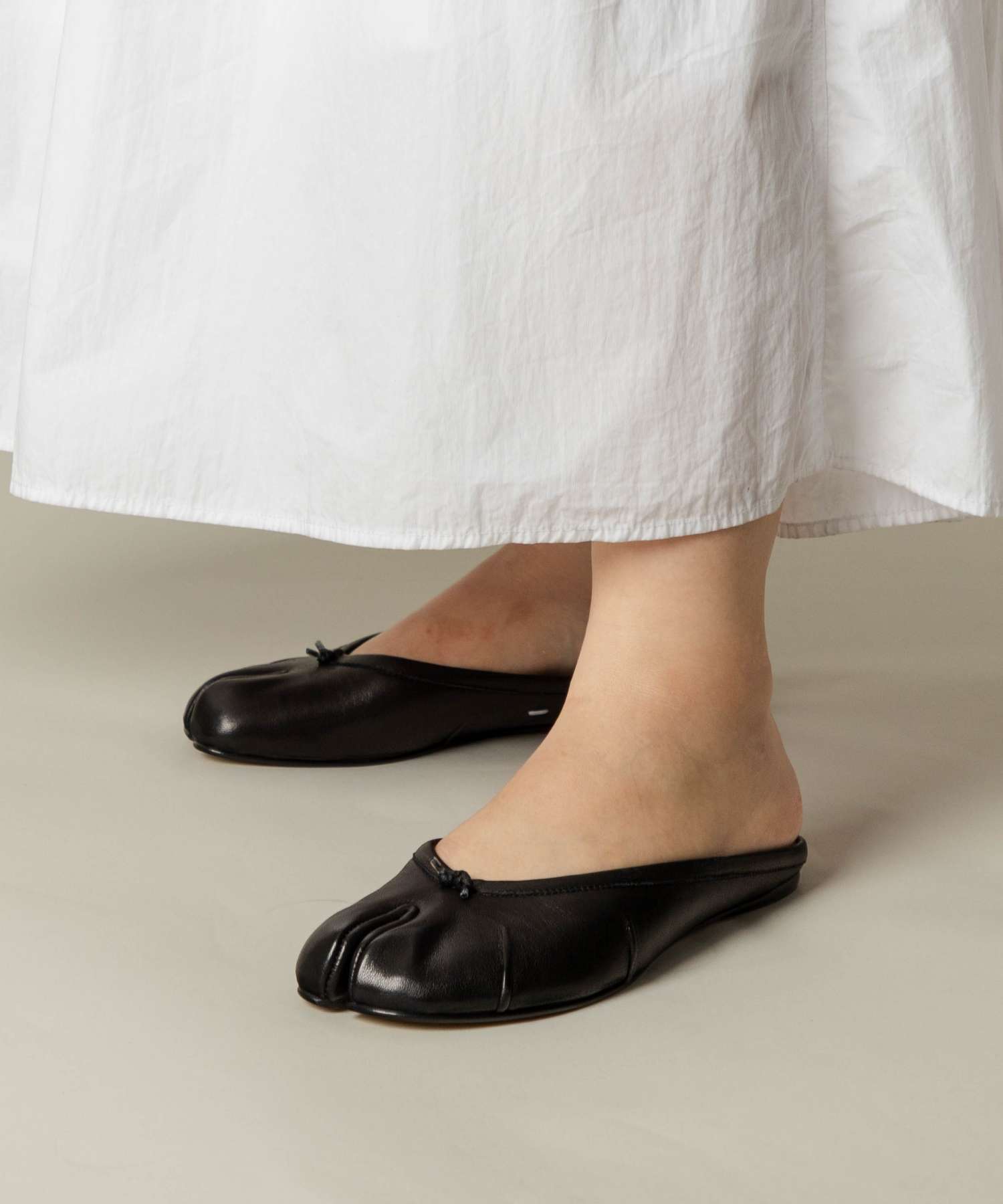 メゾン マルジェラ MAISON MARGIELA S39WZ0105 P6378 パンプス TABI BALLERINA MULE レディース シューズ バレリーナ ミュール バレエシューズ （ブラック） ブラック