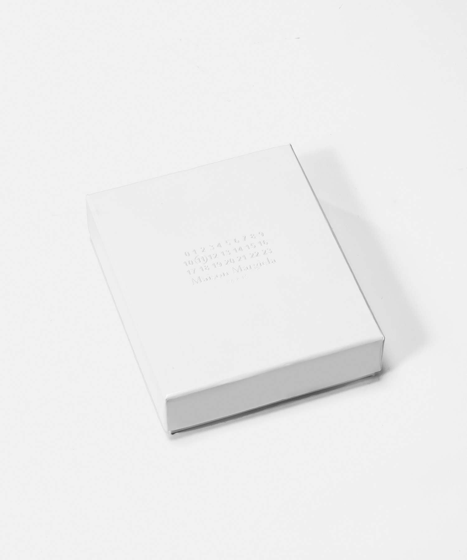 メゾン マルジェラ MAISON MARGIELA メゾン マルジェラ MAISON MARGIELA SA3UI0007 P4745 二つ折り財布 本革 財布 メンズ レディース ミニ財布 小銭入れ （メロン） メロン