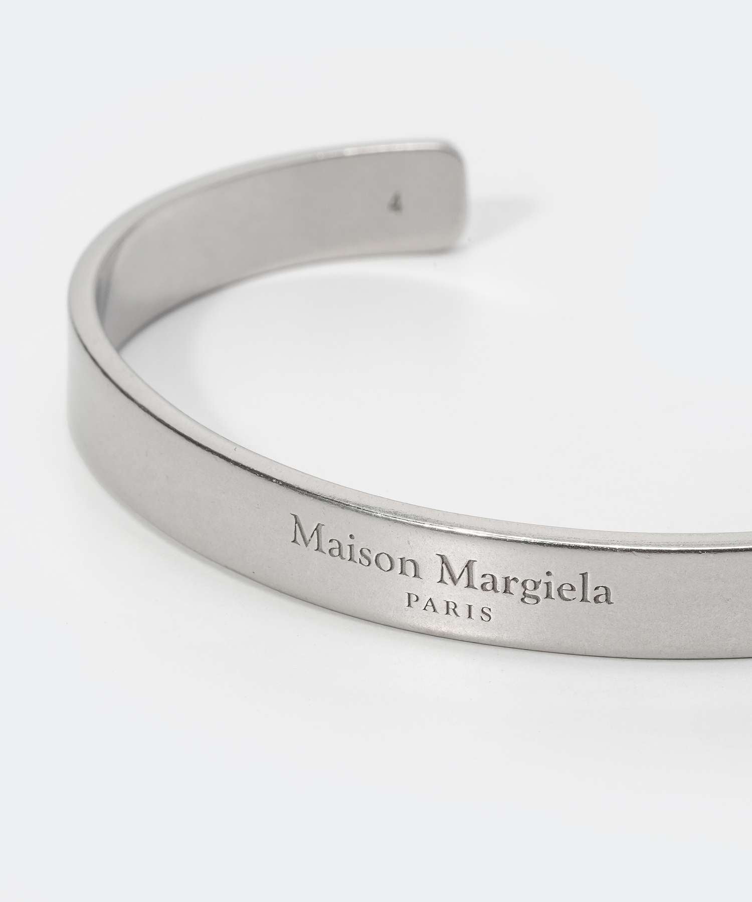 メゾン マルジェラ MAISON MARGIELA SM1UY0066 SV0158 ロゴ カフ ブレスレット メンズ レディース アクセサリー ロゴ カーフ
