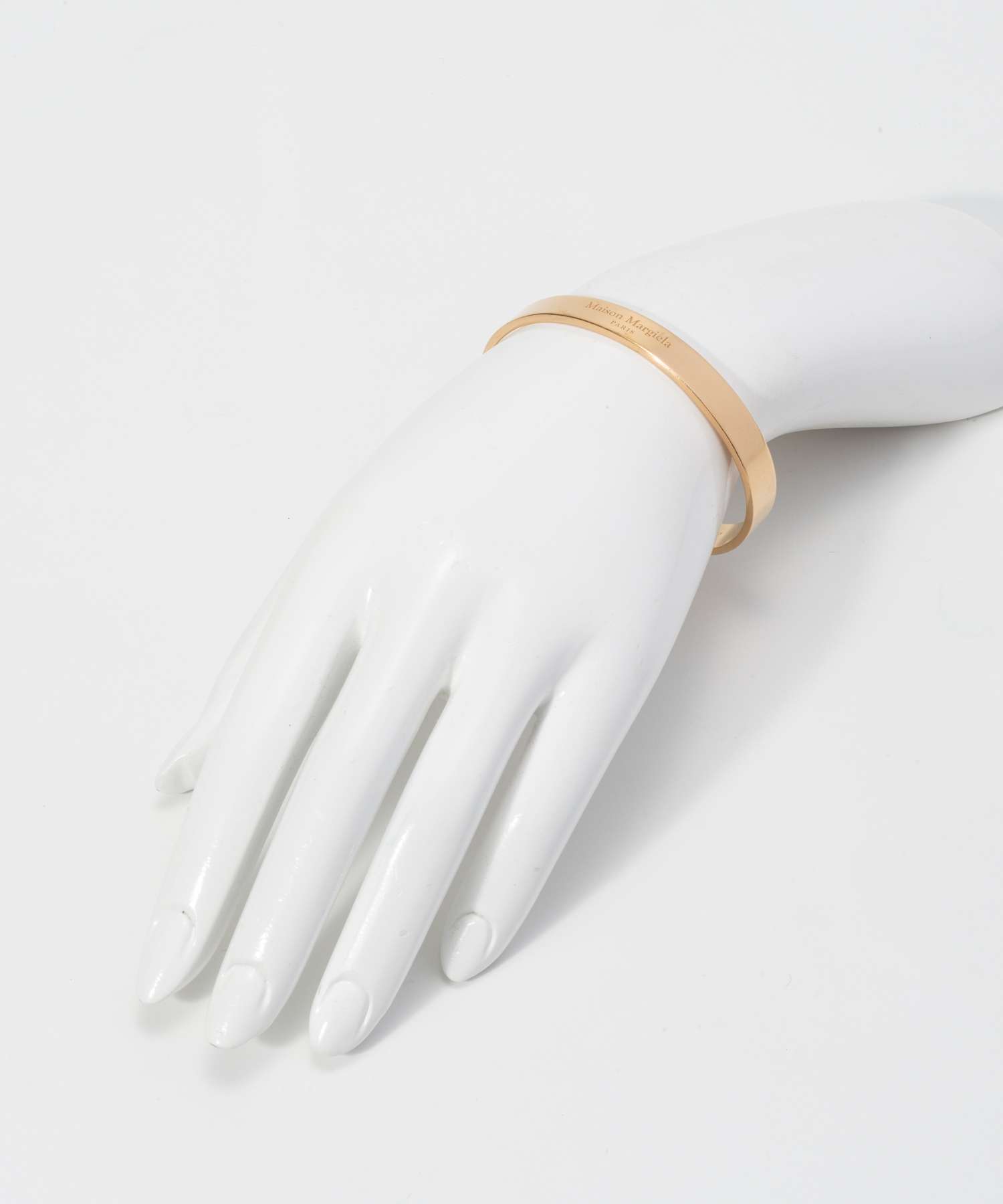 メゾン マルジェラ MAISON MARGIELA SM1UY0066 SV0158 ロゴ カフ ブレスレット メンズ レディース アクセサリー ロゴ カーフ