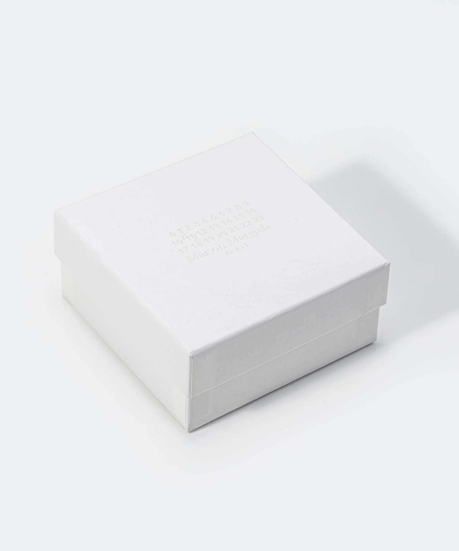 メゾン マルジェラ MAISON MARGIELA SM1UY0066 SV0158 ロゴ カフ ブレスレット メンズ レディース アクセサリー ロゴ カーフ
