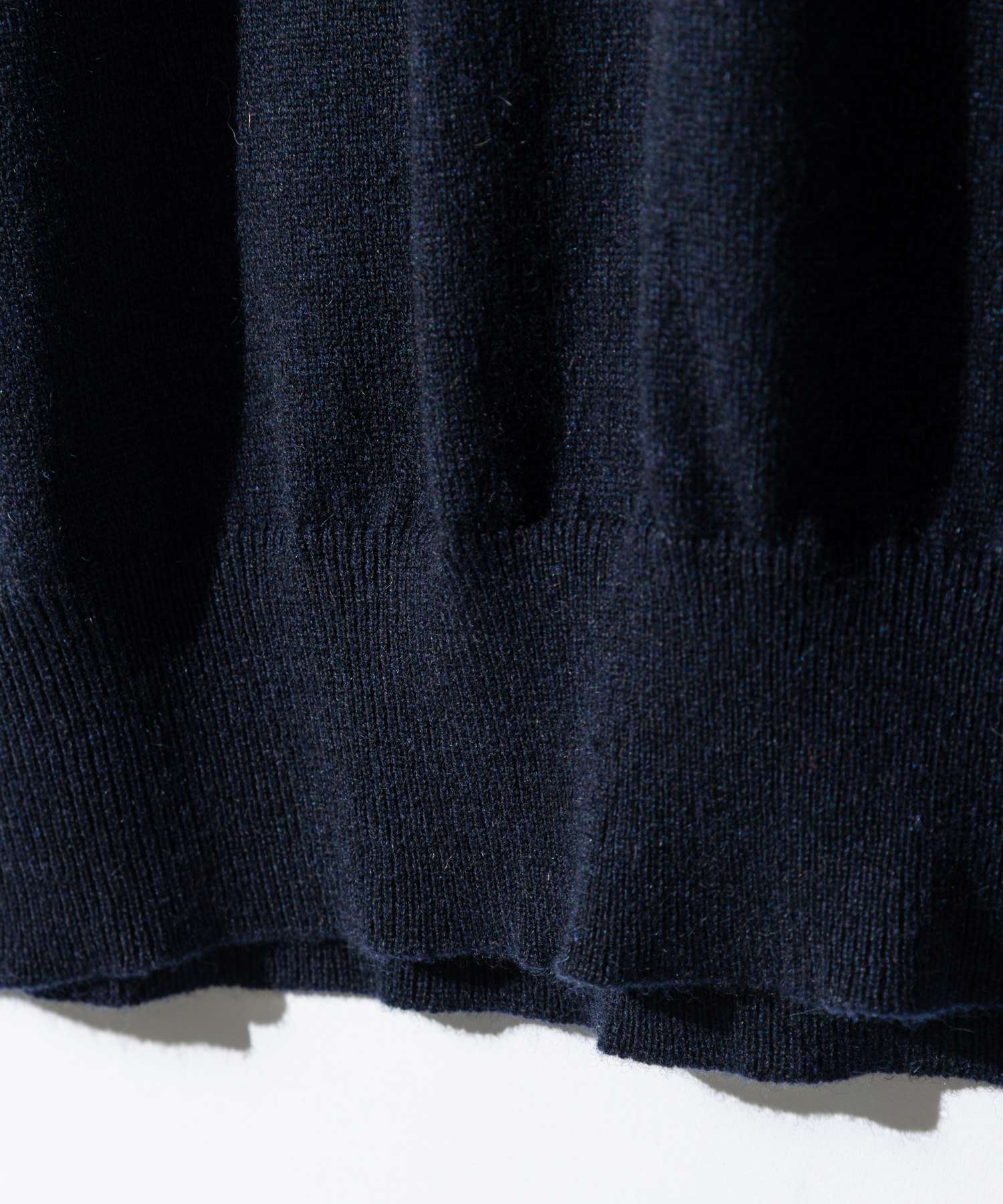 メゾン マルジェラ MAISON MARGIELA SI1HA0010 S17783 ニット PULLOVER メンズ トップス 長袖 ハイネック カシミア セーター ロングスリーブ タートルネック （ネイビー） ネイビー