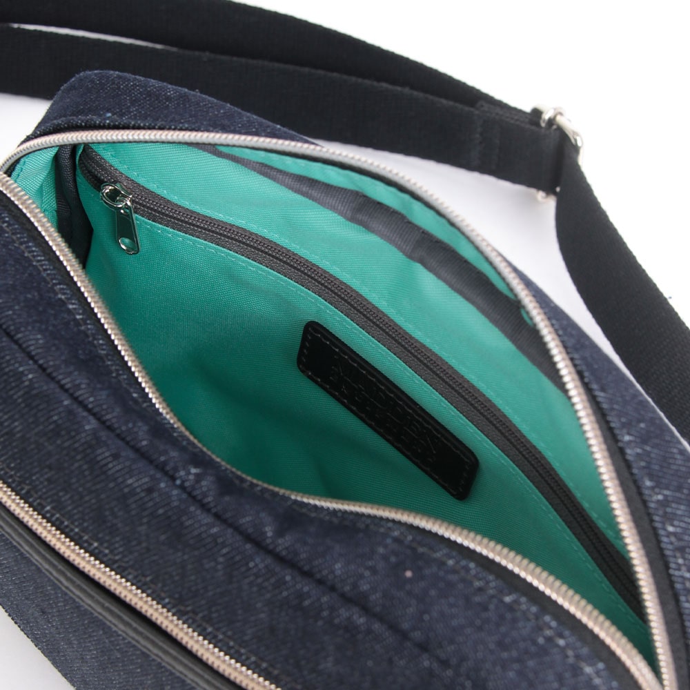 メデン イクイップメント MADDEN EQUIPMENT MAJESTY ショルダーバッグ （コン） コン