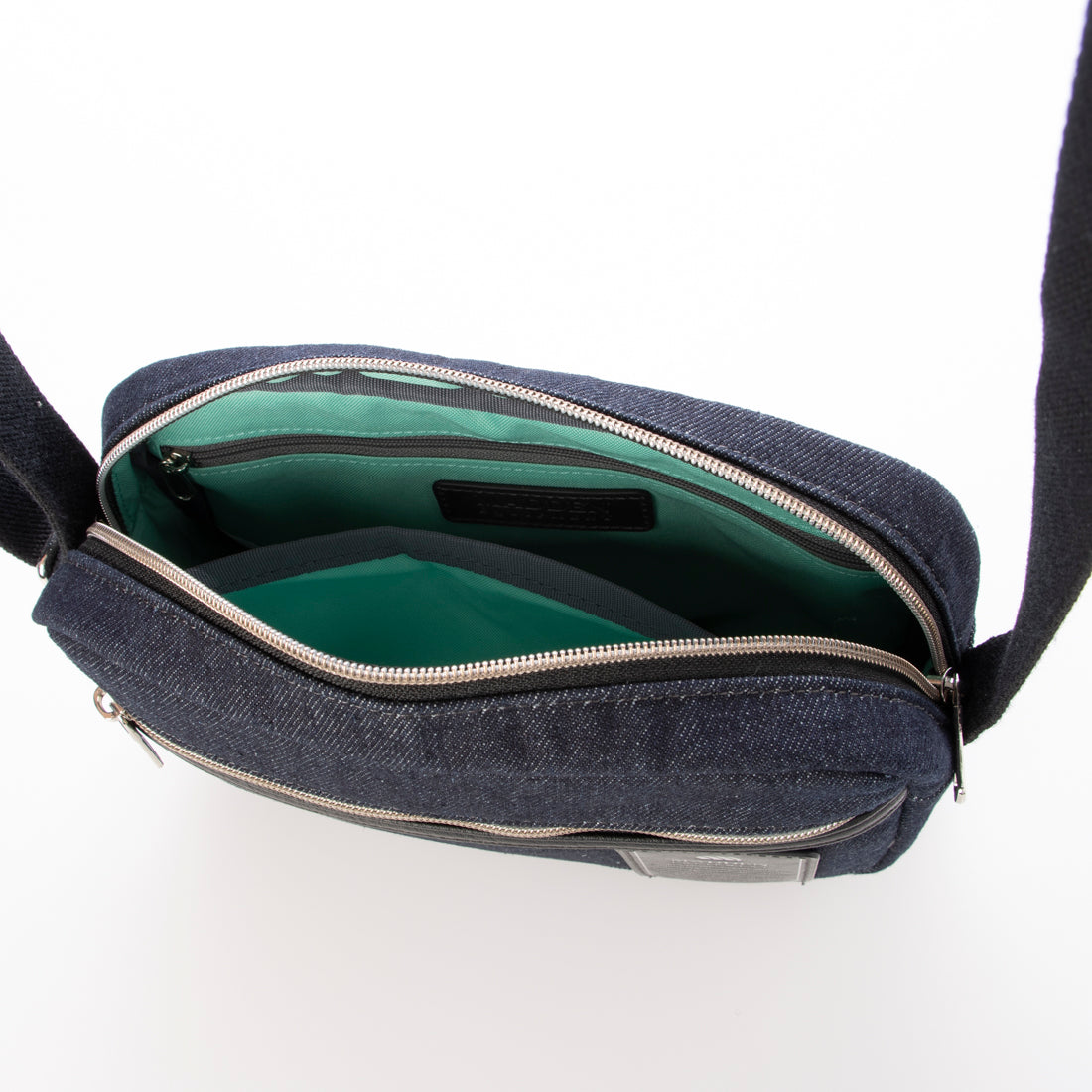メデン イクイップメント MADDEN EQUIPMENT MAJESTY ショルダーバッグ （コン） コン