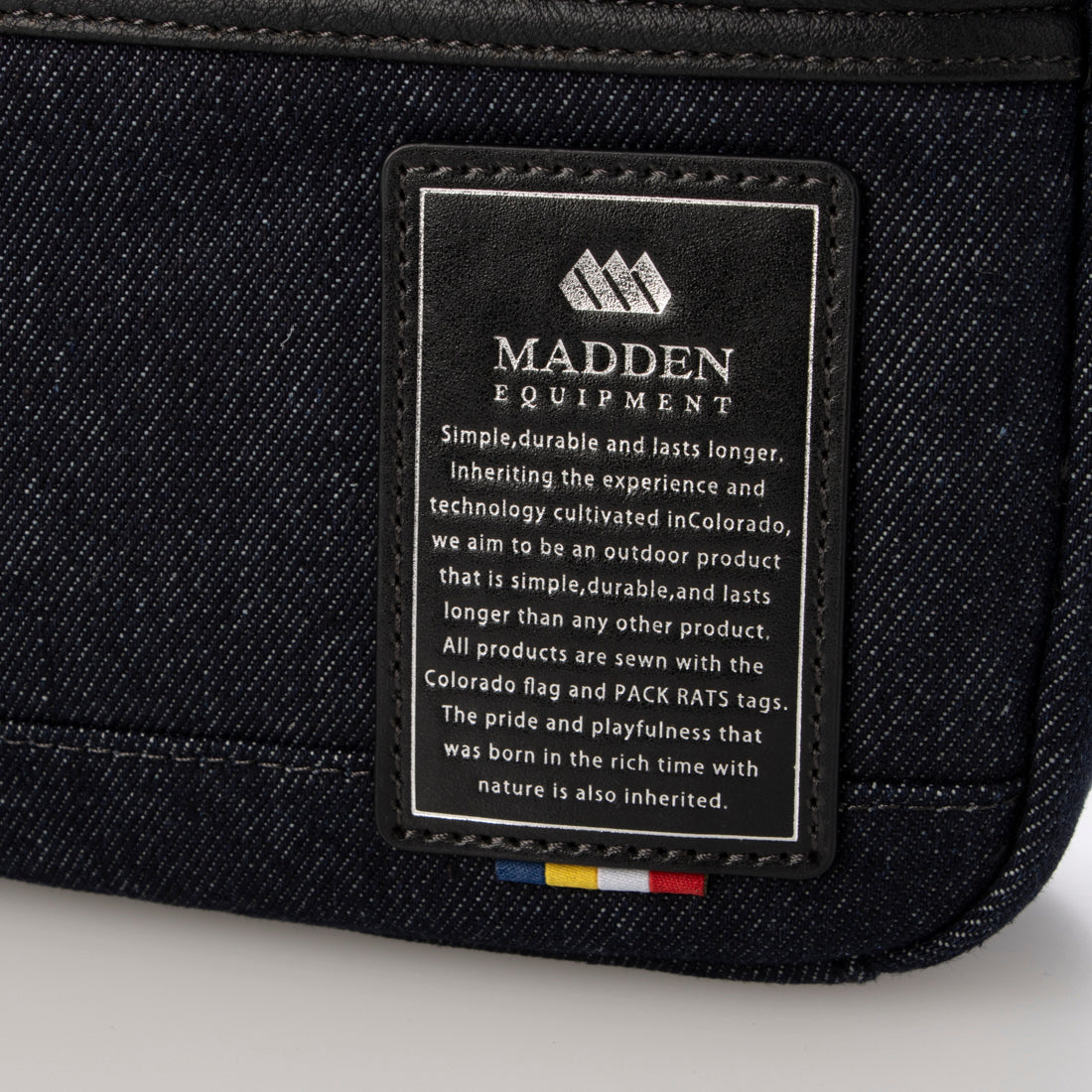 メデン イクイップメント MADDEN EQUIPMENT MAJESTY ショルダーバッグ （コン） コン