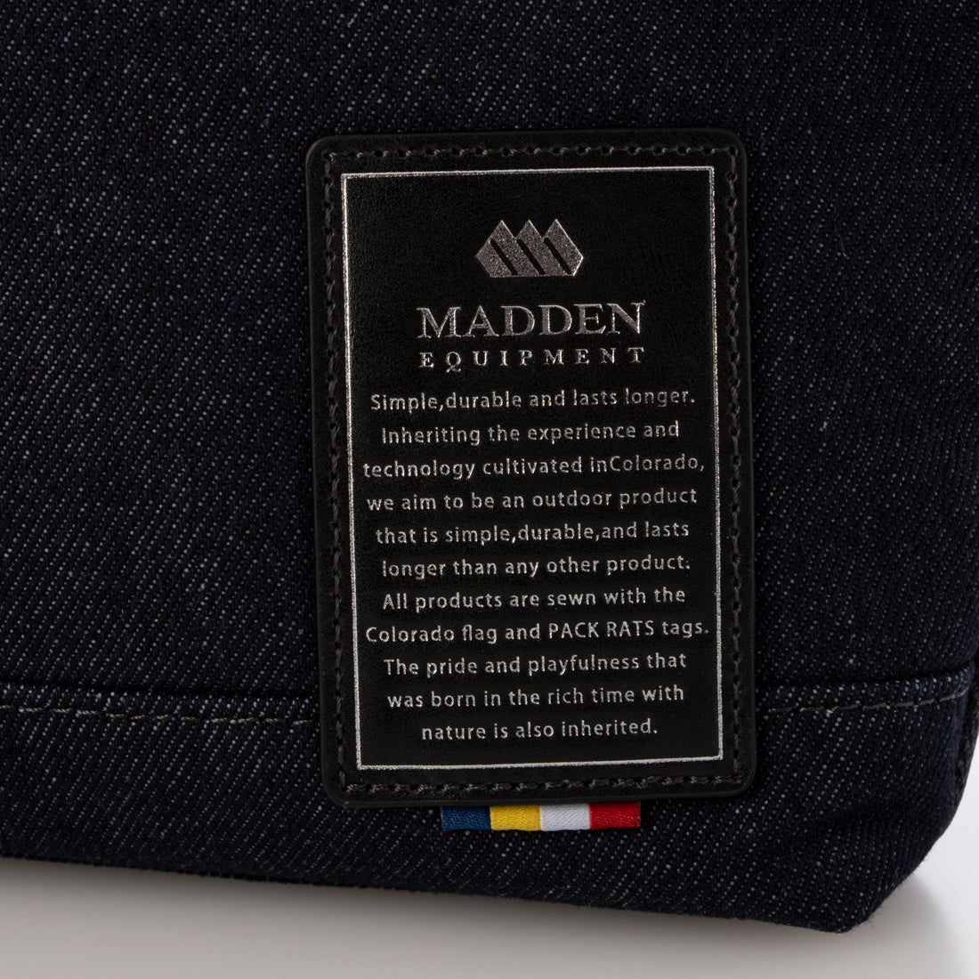 メデン イクイップメント MADDEN EQUIPMENT MAJESTY ショルダーバッグ （コン） コン