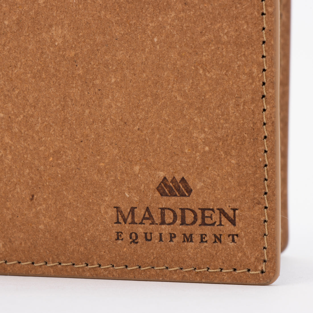 メデン イクイップメント MADDEN EQUIPMENT 二つ折り財布 （ベージュ） ベージュ
