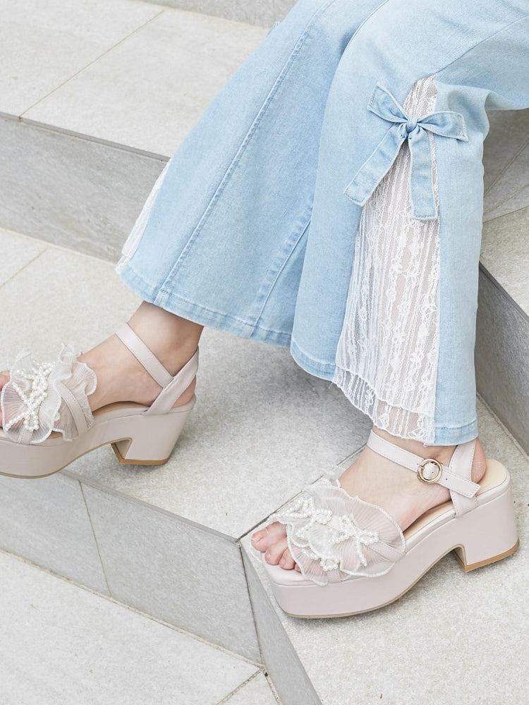 マジェスティックレゴン MAJESTIC LEGON パールリボンフリルボリュームサンダル （ブラック） ブラック