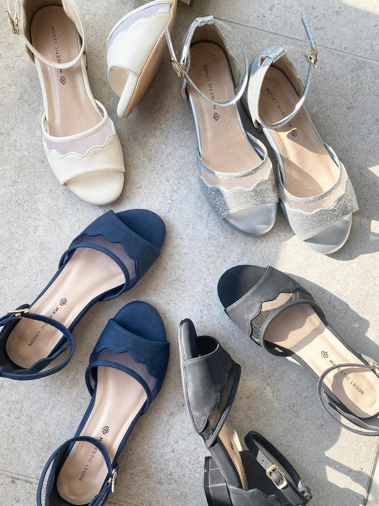 マジェスティックレゴン MAJESTIC LEGON スカラップローヒールサンダル （ネイビー） ネイビー