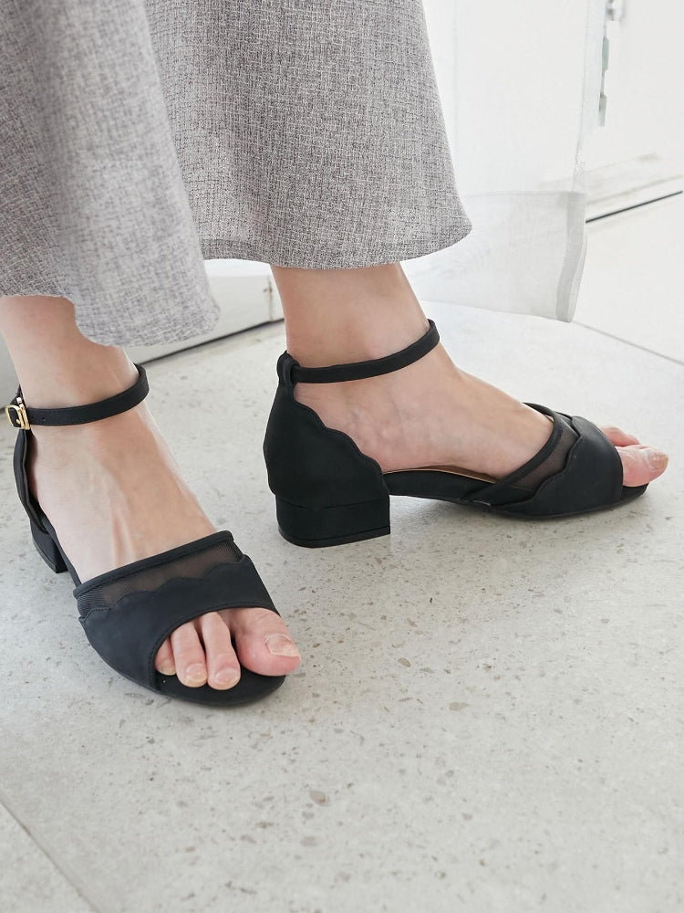 マジェスティックレゴン MAJESTIC LEGON スカラップローヒールサンダル （ネイビー） ネイビー