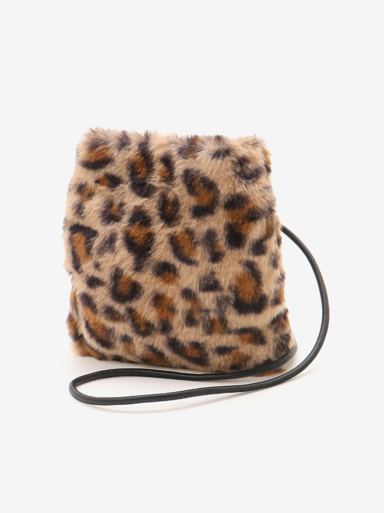 マジェスティックレゴン MAJESTIC LEGON ファーポシェット （グレー） グレー