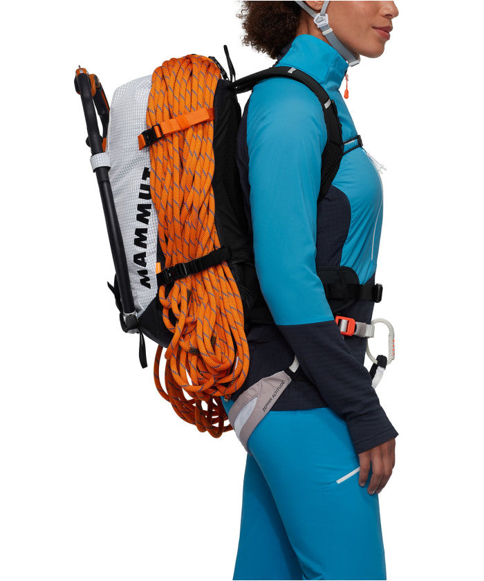 マムート MAMMUT マムート MAMMUT アウトドア TRION 28 WOMEN 252001001 （5975 MARINE-BLACK） 5975 MARINE-BLACK