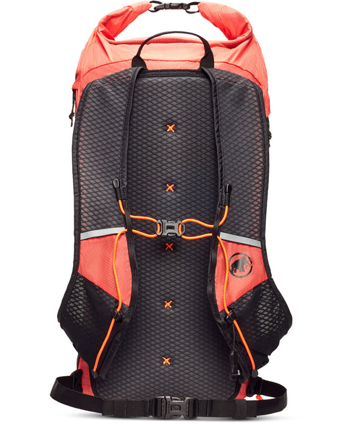 マムート MAMMUT マムート MAMMUT アウトドア バックパック Aenergy 18  253000880 （3778 MAMMUTRED） 3778 MAMMUTRED