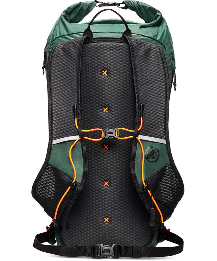 マムート MAMMUT マムート MAMMUT アウトドア バックパック Aenergy 18  253000880 （3778 MAMMUTRED） 3778 MAMMUTRED