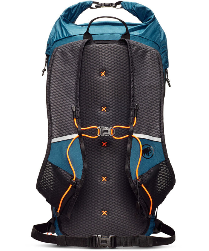 マムート MAMMUT マムート MAMMUT アウトドア バックパック Aenergy 18  253000880 （3778 MAMMUTRED） 3778 MAMMUTRED