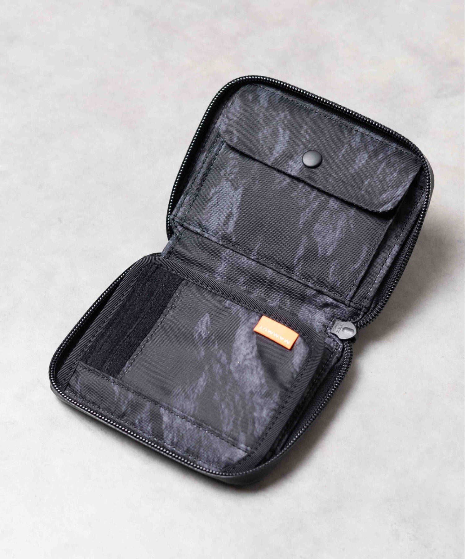 マムート MAMMUT 《MAMMUT （マムート）》Seon Zip Wallet （ブラック） ブラック