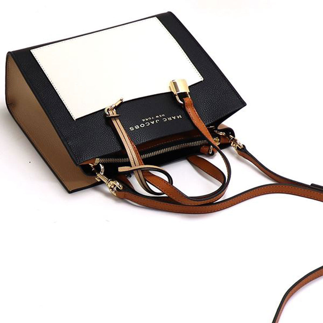 Marc Jacobs MARC JACOBS Mark Jacobs Shoulder Bag Women's MARC JACOBS 2Way Handbag M0016132 244
