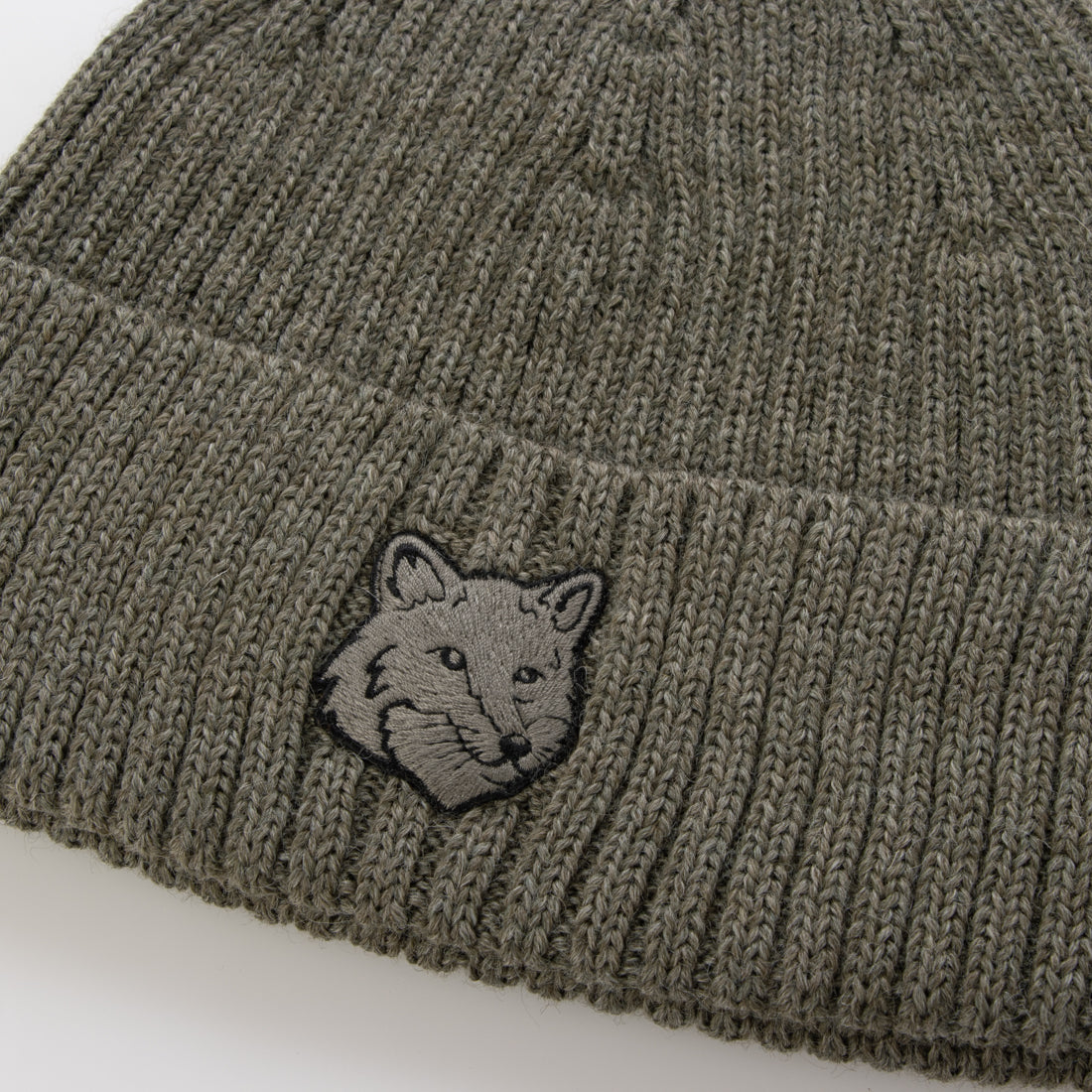 メゾンキツネ MAISON KITSUNE ボールド フォックスヘッド ビーニー ニット帽 （ローレルグリーン） ローレルグリーン